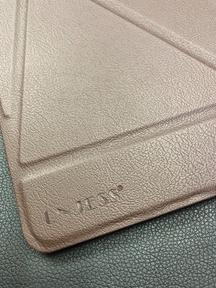 Bao Da Samsung Galaxy Tab A 10.5 2018 T595 Hiệu Onjess Chính Hãng được làm từ chất liệu da với thiết kế kiểu dáng cổ điển mà vẫn đảm bảo yếu tố thời trang cho chiếc máy tính bảng của bạn